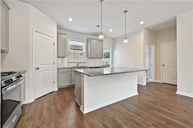 Building Photo - 3798 Hidden Valley Cir
