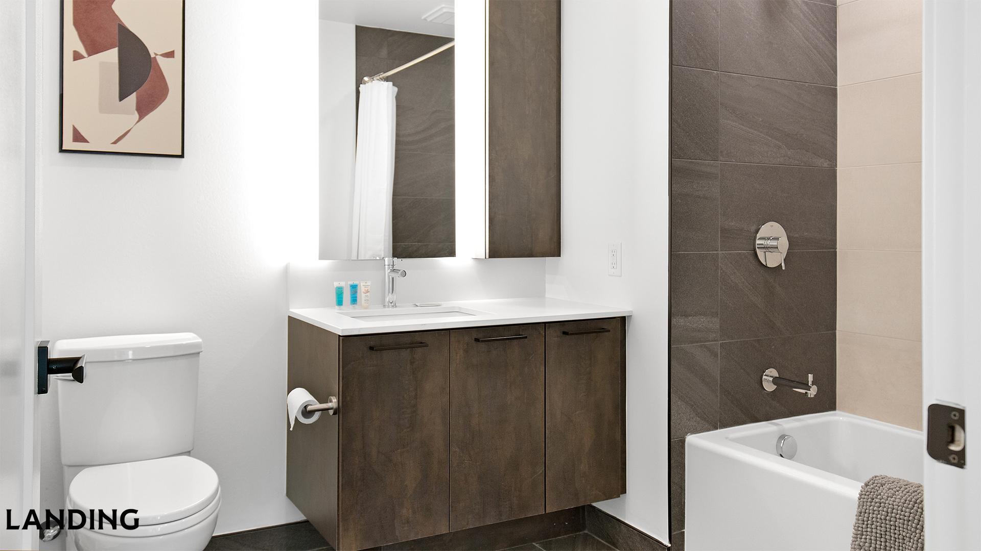 Building Photo - 632 Howard Rd SE