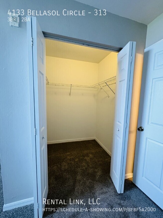 Building Photo - 4133 Bellasol Cir