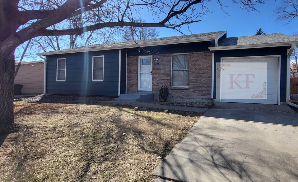 Building Photo - 9725 Fillmore St