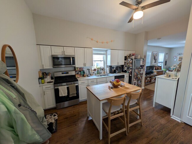 Building Photo - AM-Cortland LLC