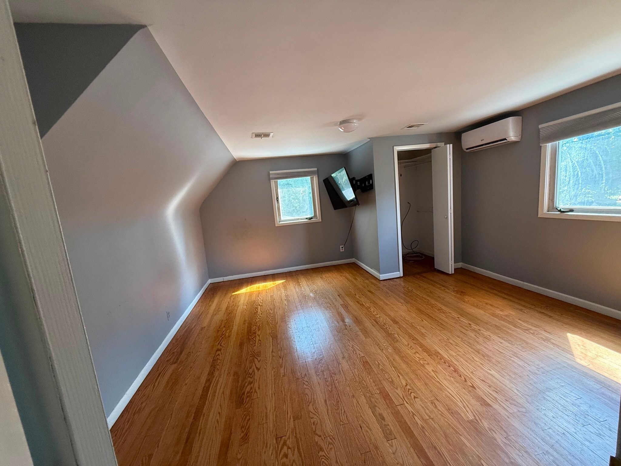 Building Photo - 768 Dearborn St