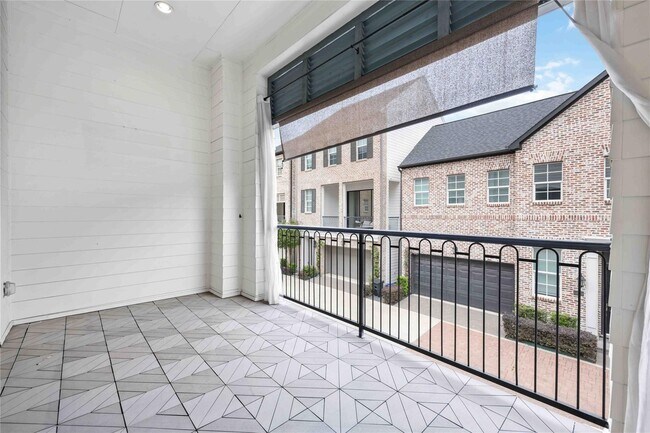 Building Photo - 10919 Grove Tree Ln