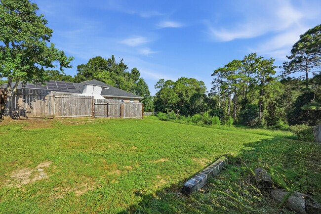 Building Photo - 4881 Traxx St