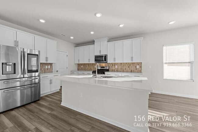 Building Photo - 156 Red Valor St