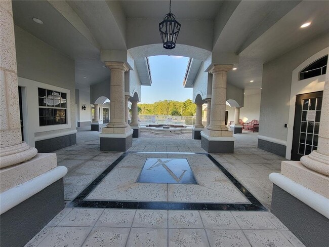 Building Photo - 14013 Fairway Island Dr