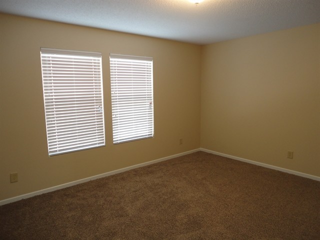 Building Photo - 10395 Butler Dr