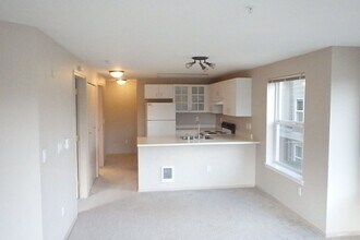 Building Photo - Spacious 2 Bedroom/2 Bath Apartment in First Hill