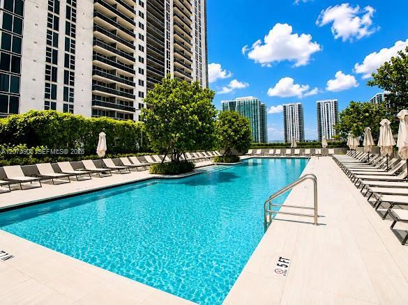 Building Photo - 1400 Biscayne Blvd