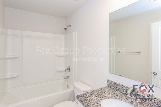 Building Photo - 109 Dogwood Vlg Trl