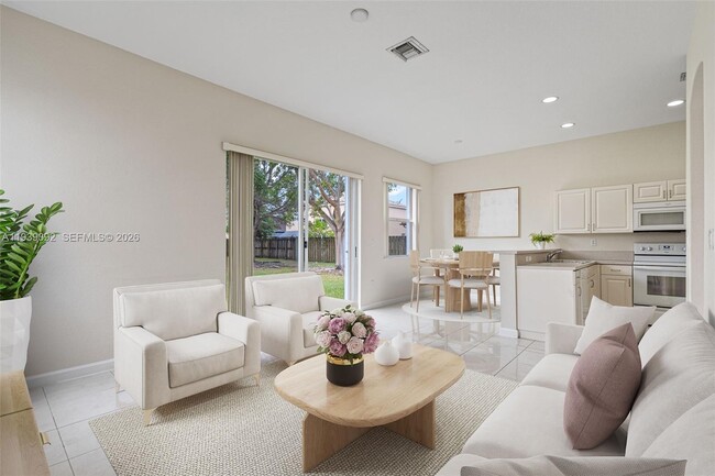 Building Photo - 1924 SE 17th Ct