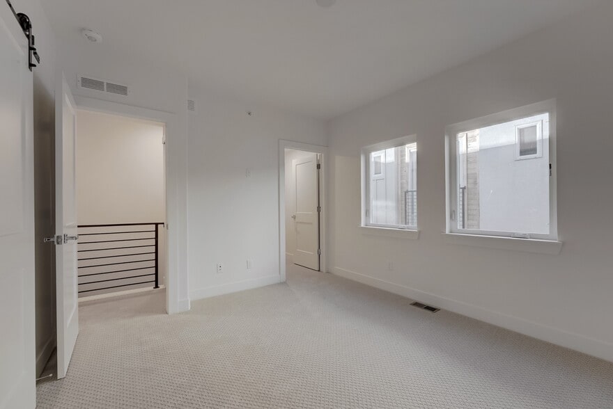 Building Photo - 4437 Tennyson St