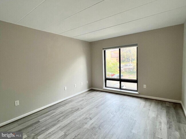 Building Photo - 118 Roberts Ln