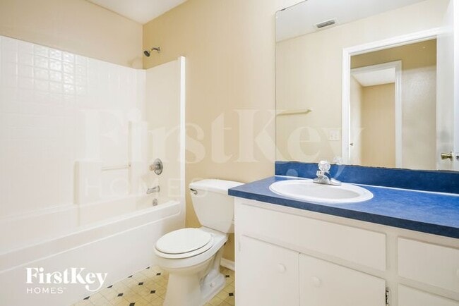 Building Photo - 356 Lake Daisy Cir