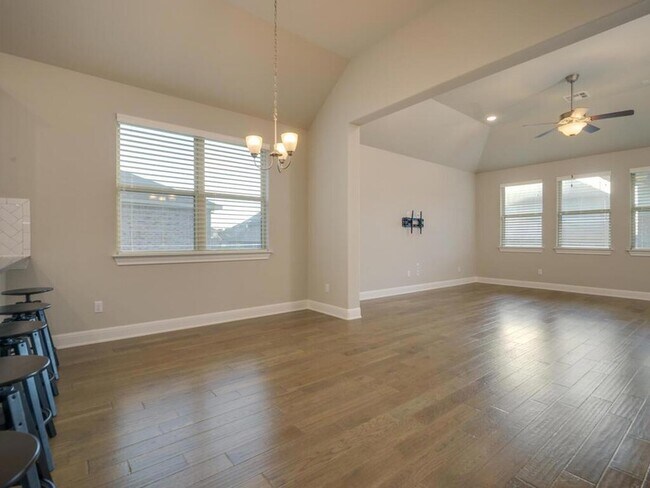 Building Photo - 2905 Coral Valley Dr