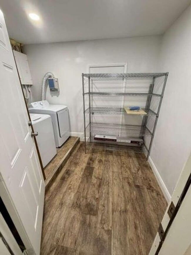 Building Photo - 4433 Foss Rd