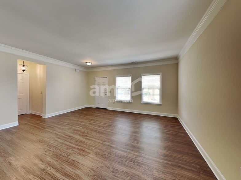 Building Photo - 419 Annaberg Ln