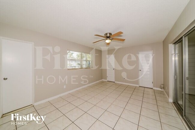 Building Photo - 6007 Dartmouth Dr