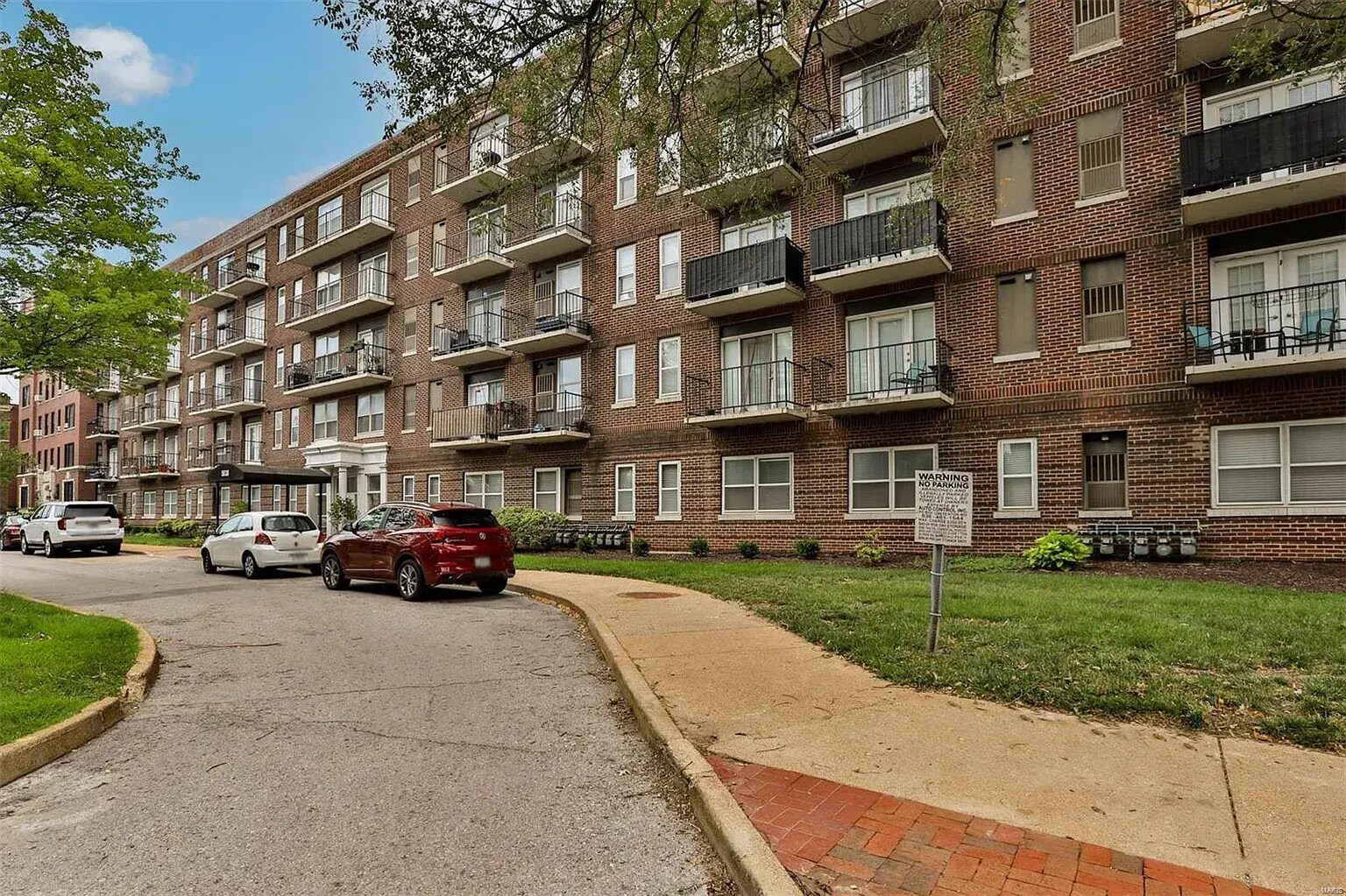 Building Photo - 5630 Pershing Ave