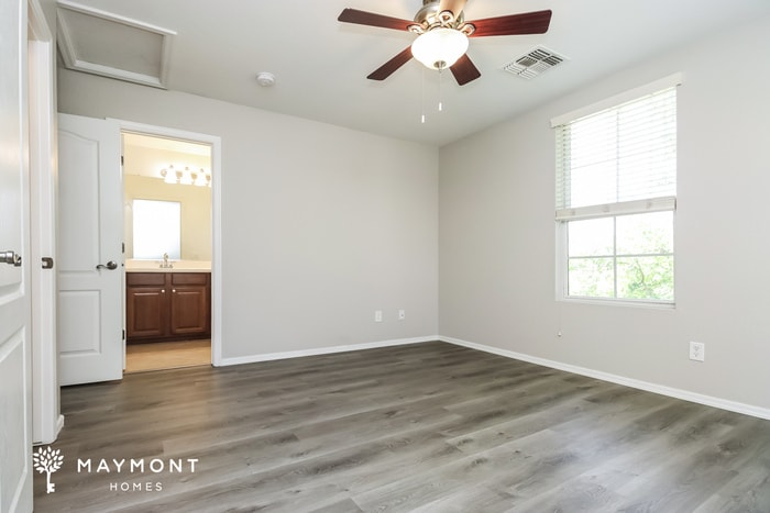Building Photo - 4353 E Carla Vista Dr