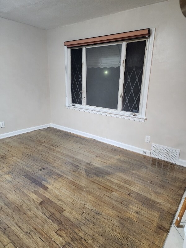 Building Photo - 1494 Diagonal Rd