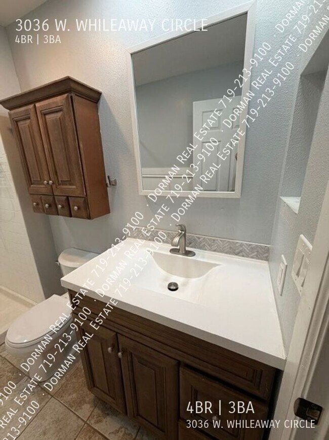 Building Photo - 3036 Whileaway Cir E