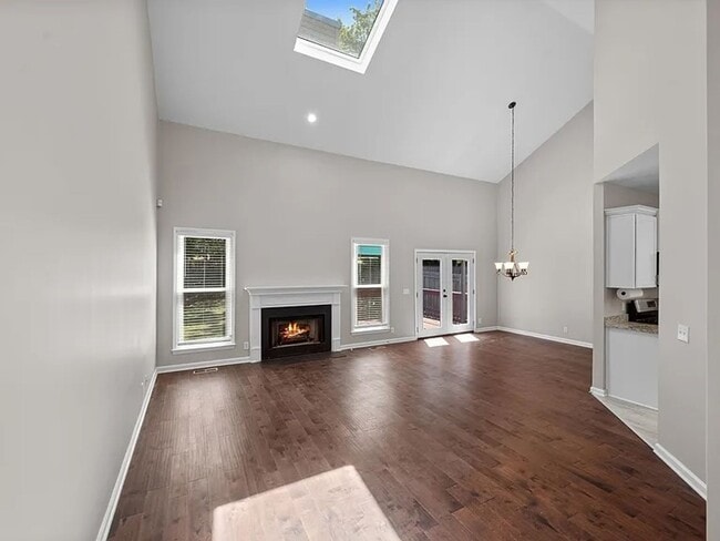 Building Photo - Great 4BR Bellevue Home