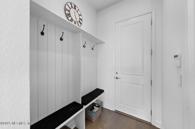 Building Photo - 182 Sagebrush Trl