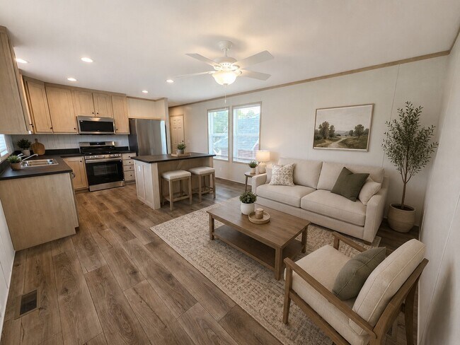 Living room Staged - Sashabaw Meadows
