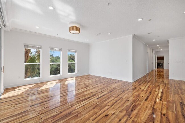 Building Photo - 7532 Toscana Blvd