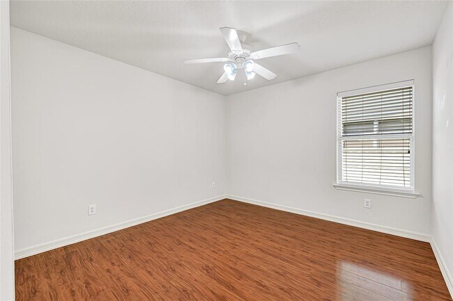 Building Photo - 10823 Coral Garden Ln