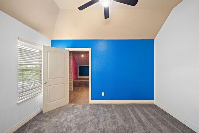 Building Photo - 28915 Crested Butte Dr