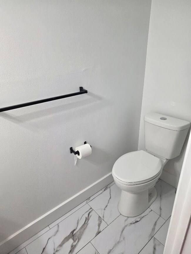 Building Photo - For Rent