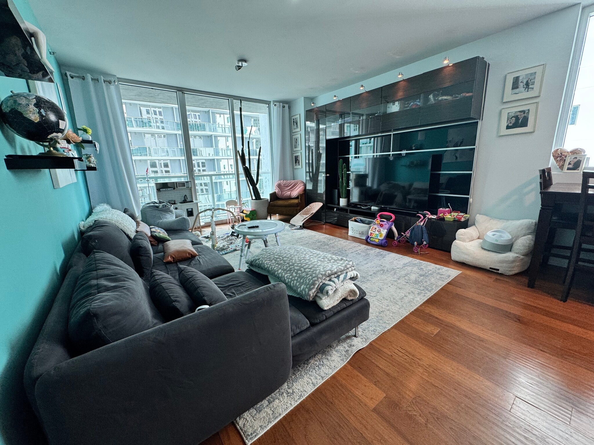 Living room - 55 SE 6th St