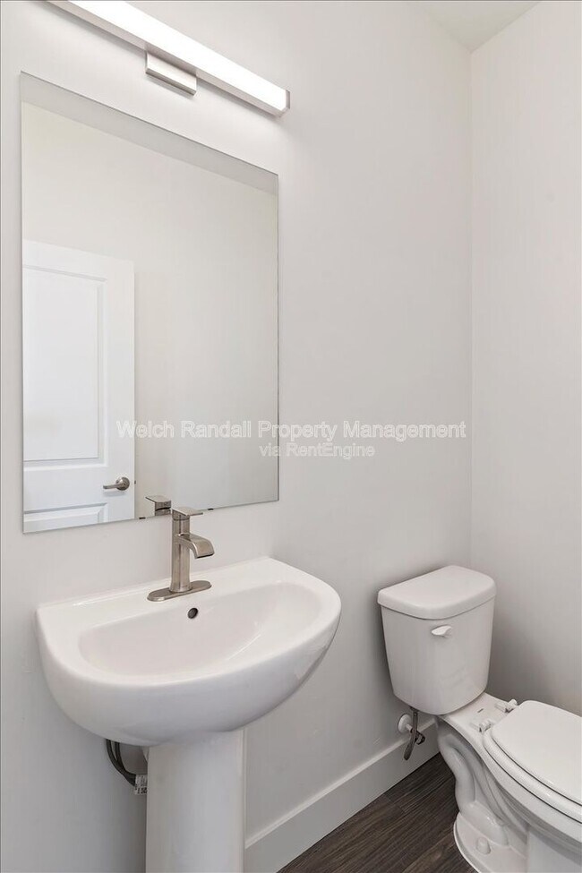 Building Photo - 2342 Leigh Ln