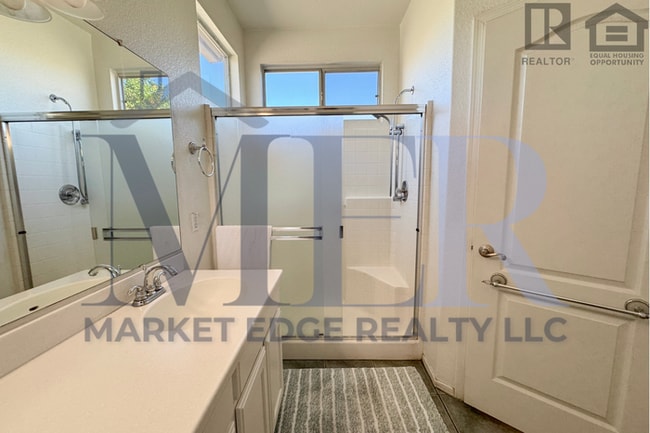 Building Photo - 3Bed/2Bath Home in 55+ Community in Peoria! $399 MOVE-IN SPECIAL! Move-In Ready on 03/05/2026!