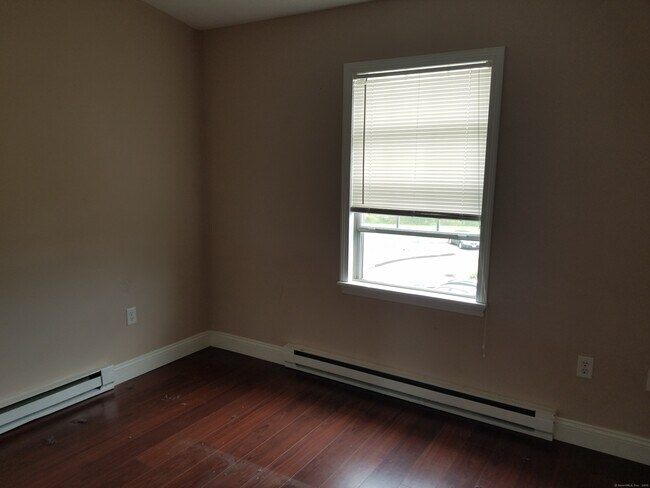 Building Photo - 89 Coleman St