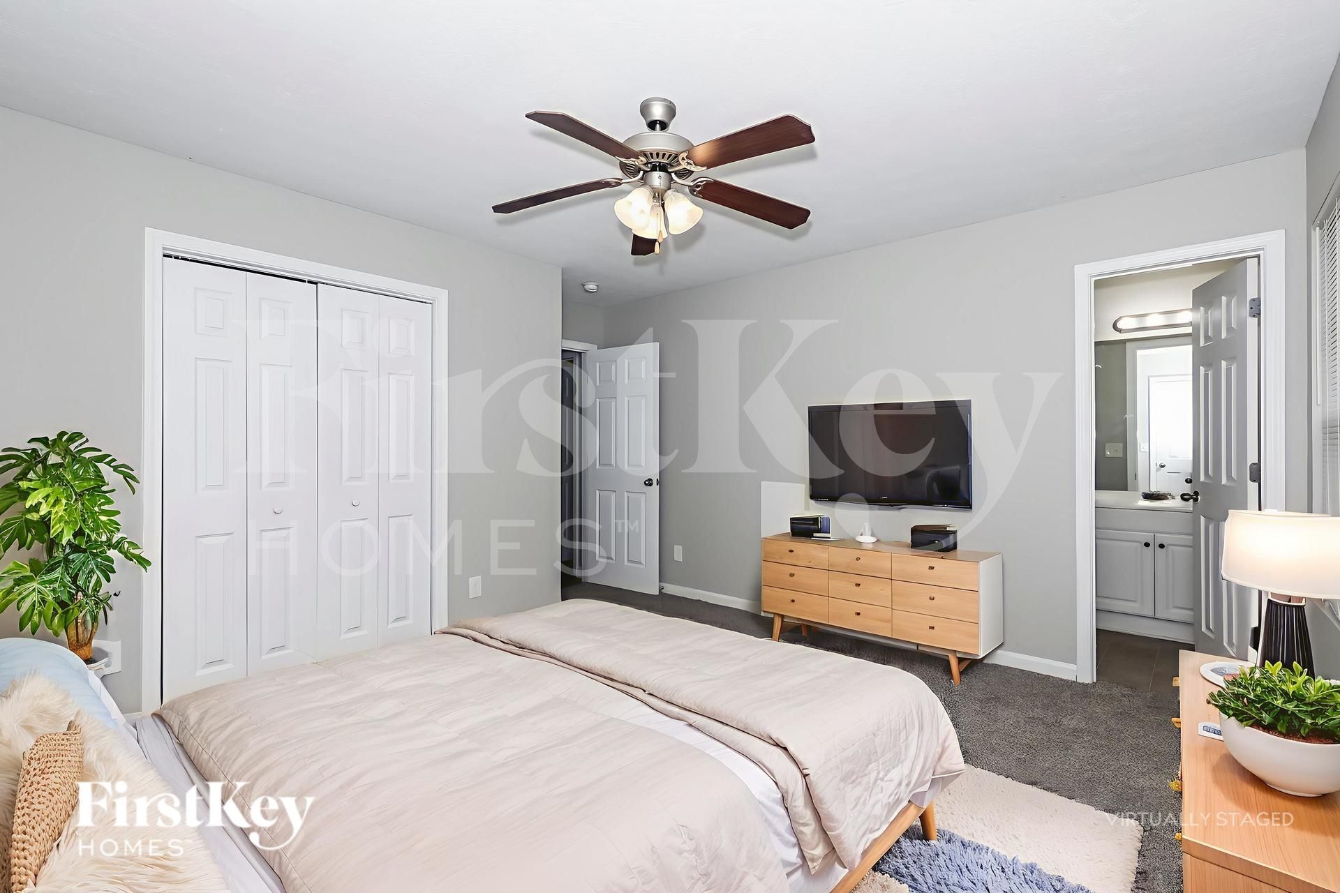 Building Photo - 311 Goldenrod Dr