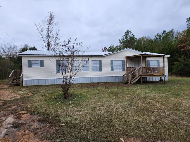 Primary Photo - 3 Bedroom Home -ALL UTILITIES INCLUDED!