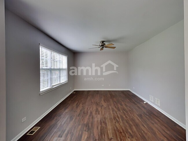 Building Photo - 1372 Deer Creek Ln
