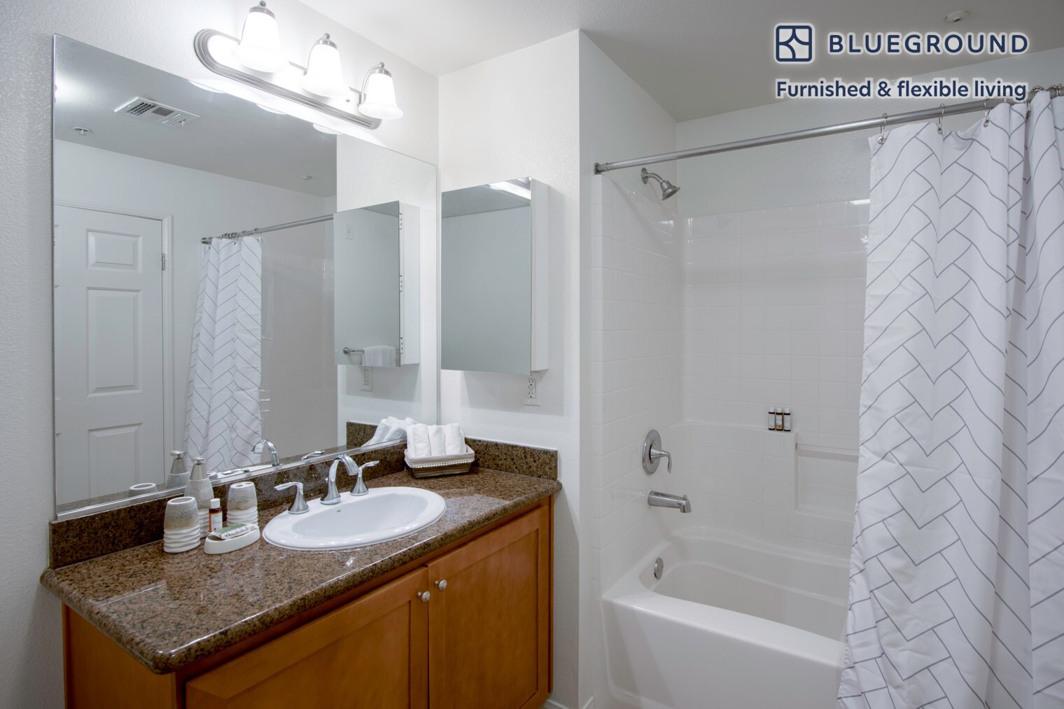 Building Photo - 8601 Lincoln Blvd