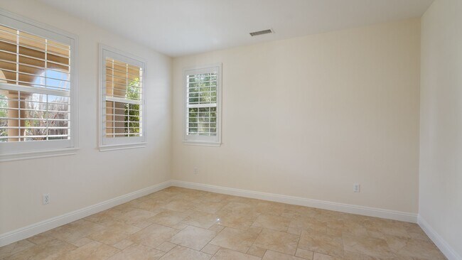 Building Photo - Stunning 4 Bedroom Home in Aliso Viejo!