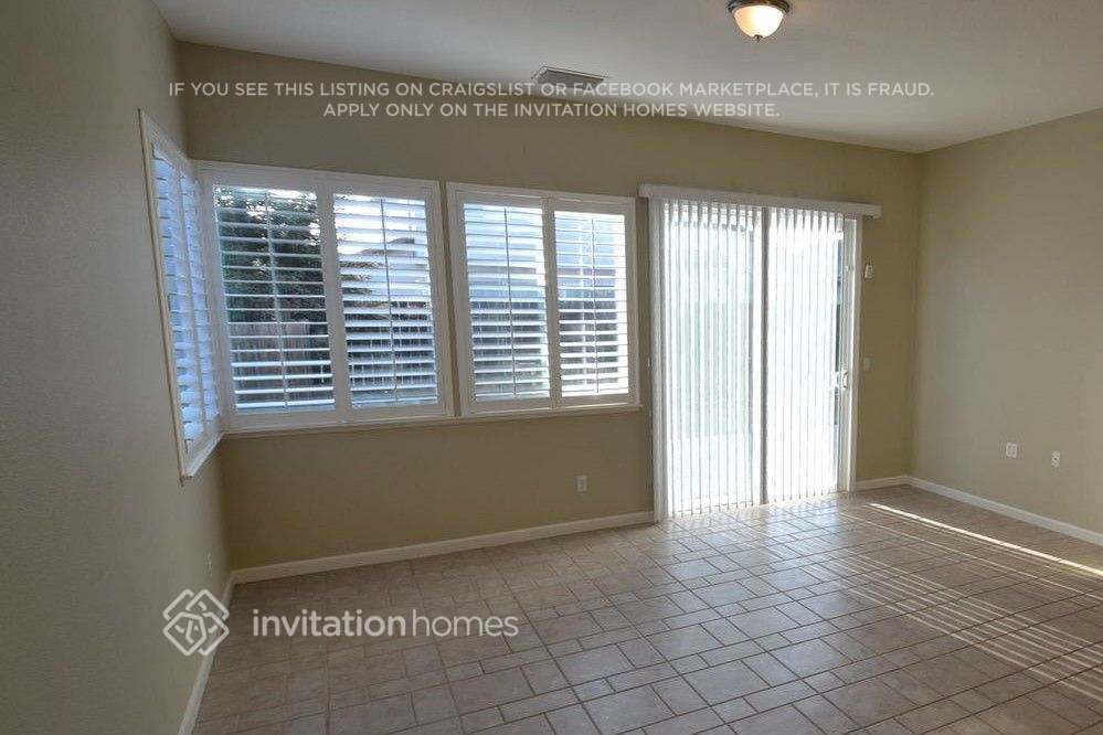 Building Photo - 1070 Steele Way
