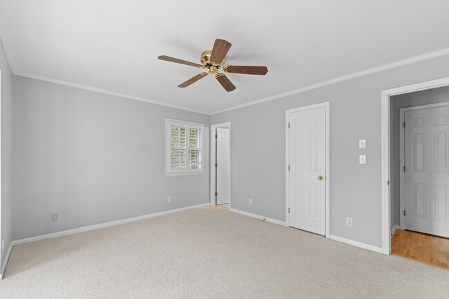 Building Photo - CONVENIENT AND AFFORDABLE