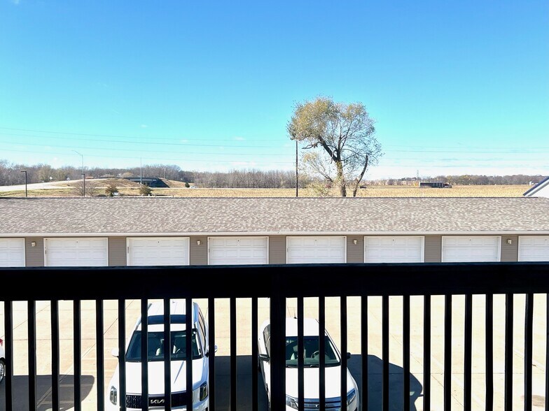 Building Photo - 121 Aspen Ln