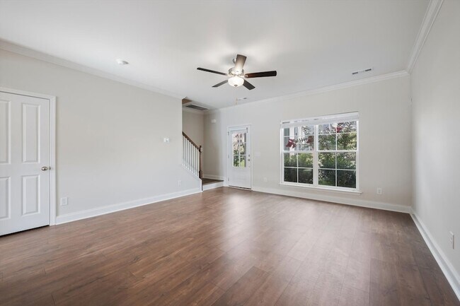 Building Photo - 842 Westcott Ln