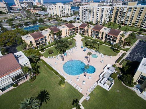 Building Photo - 851 Bayway Blvd
