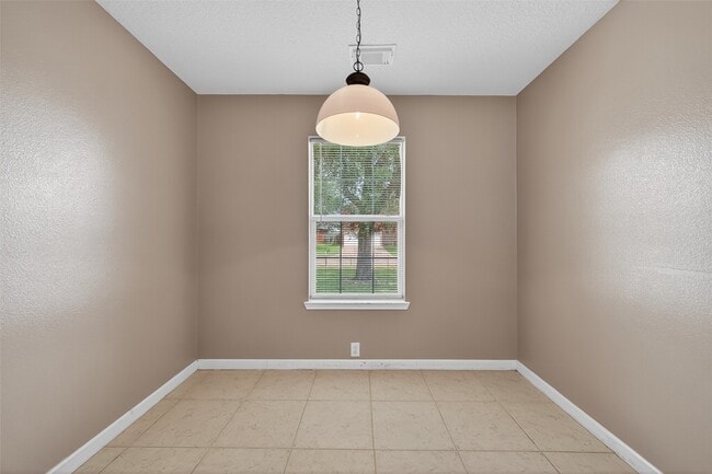 Building Photo - 15003 Sugar Sands Dr