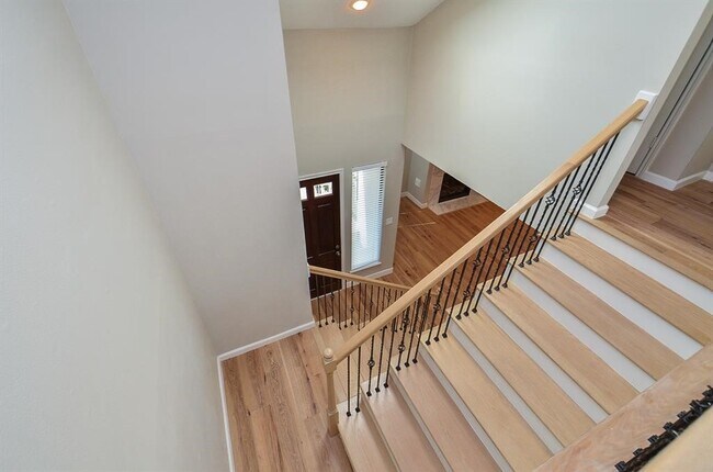 Building Photo - 15735 Tanya Cir