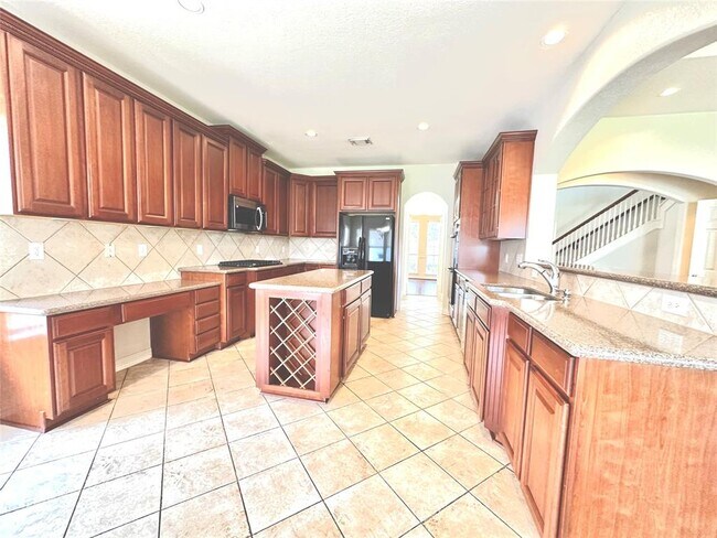 Building Photo - 26223 Longmont Park Ln
